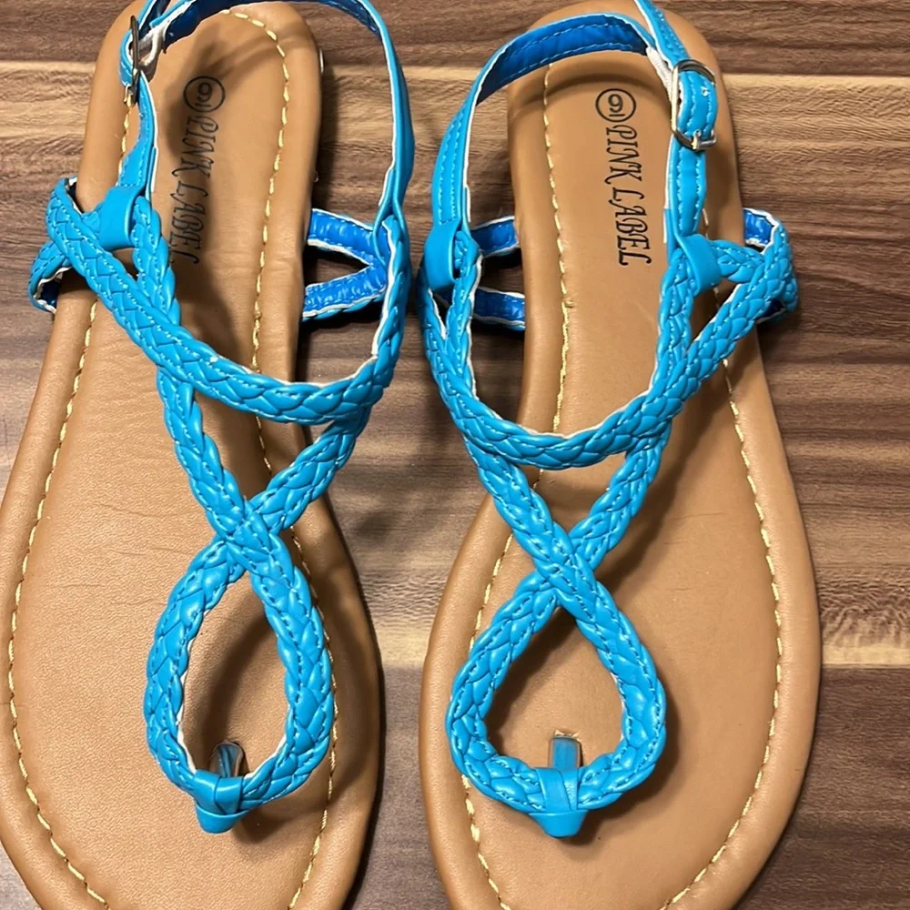 Sky blue thong sandals - Picture 3 of 11